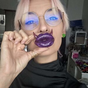 PUŠINKA prada devil (magnetka)